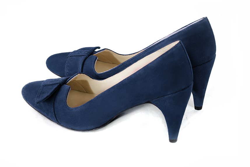 Navy blue women's dress pumps, with a knot on the front. Round toe. High slim heel. Rear view - Florence KOOIJMAN